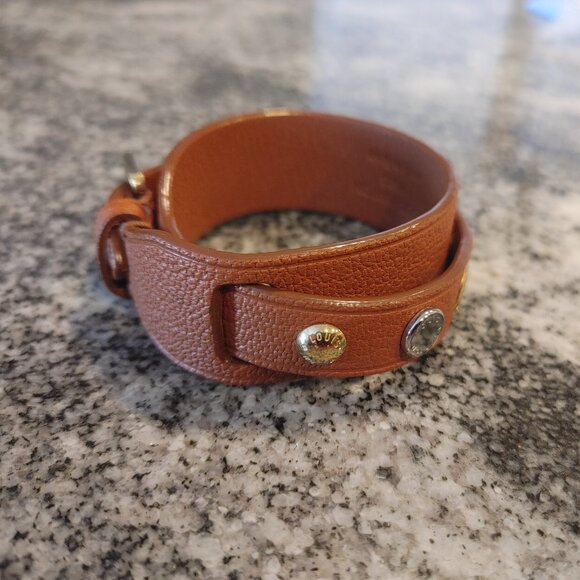 Louis Vuitton Leather Wrap Bracelet  - Made in Spain - color brown / tan. - Picture 2 of 16
